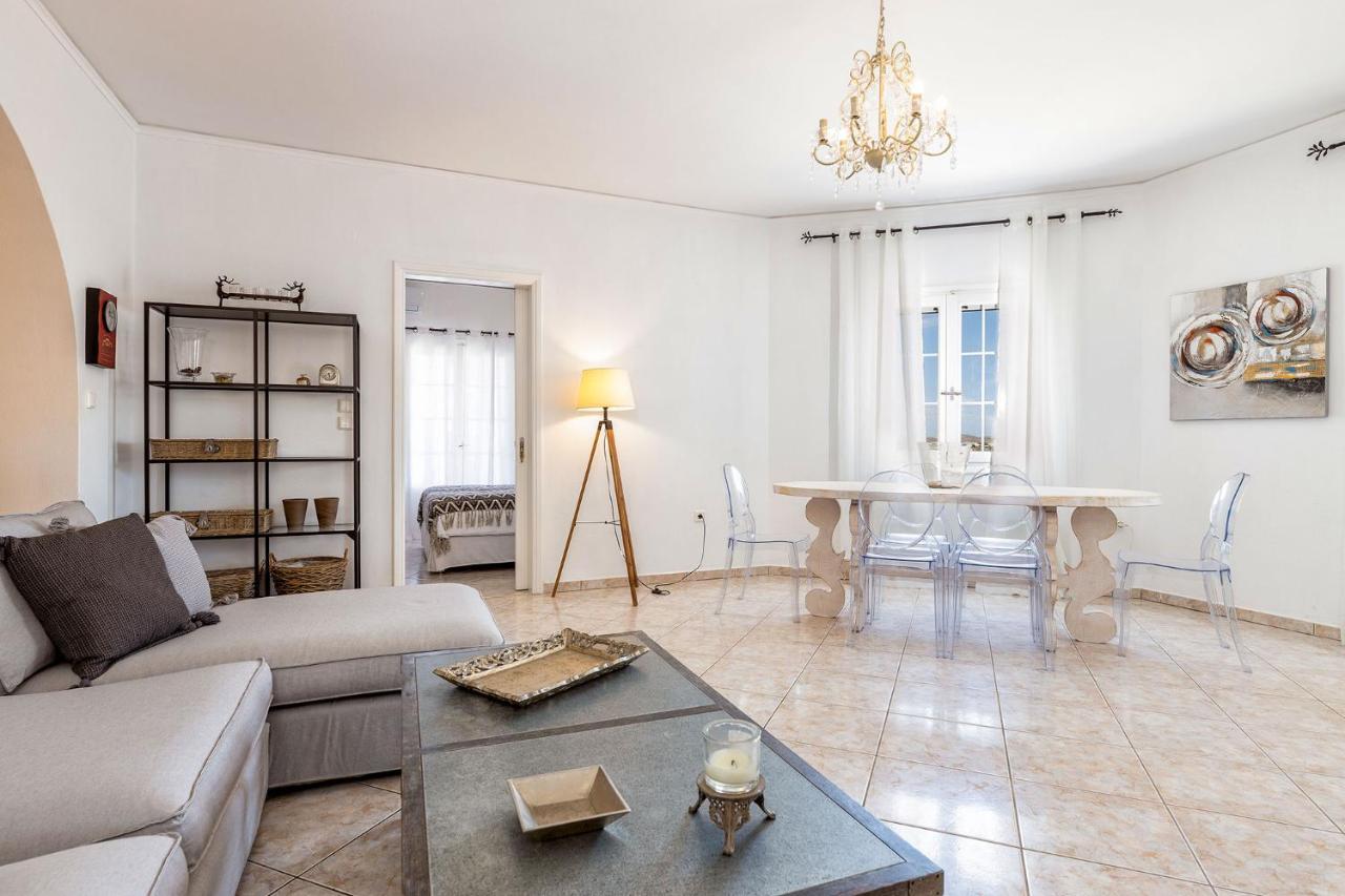 Daphne'S Lux Villa Paraspori  ภายนอก รูปภาพ