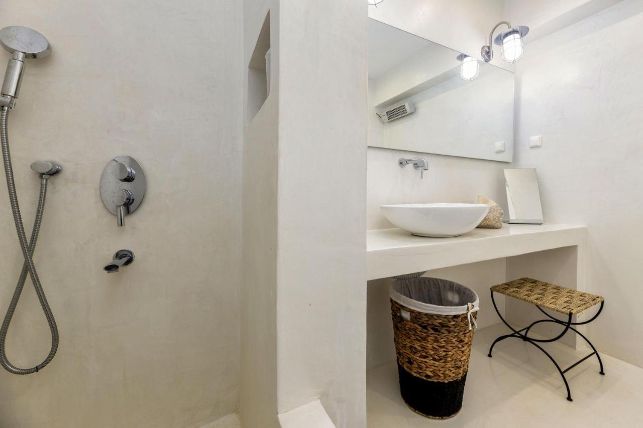 Daphne'S Lux Villa Paraspori  ภายนอก รูปภาพ