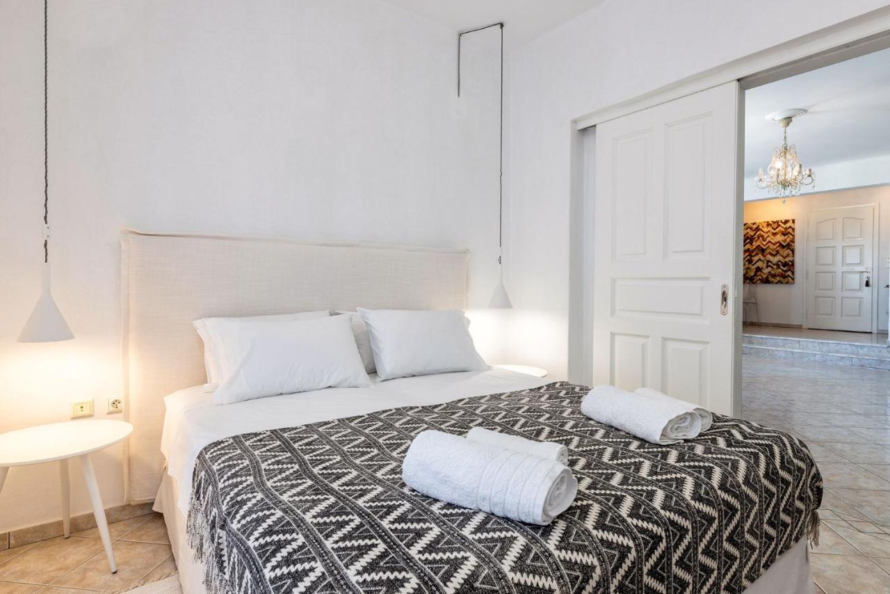 Daphne'S Lux Villa Paraspori  ภายนอก รูปภาพ