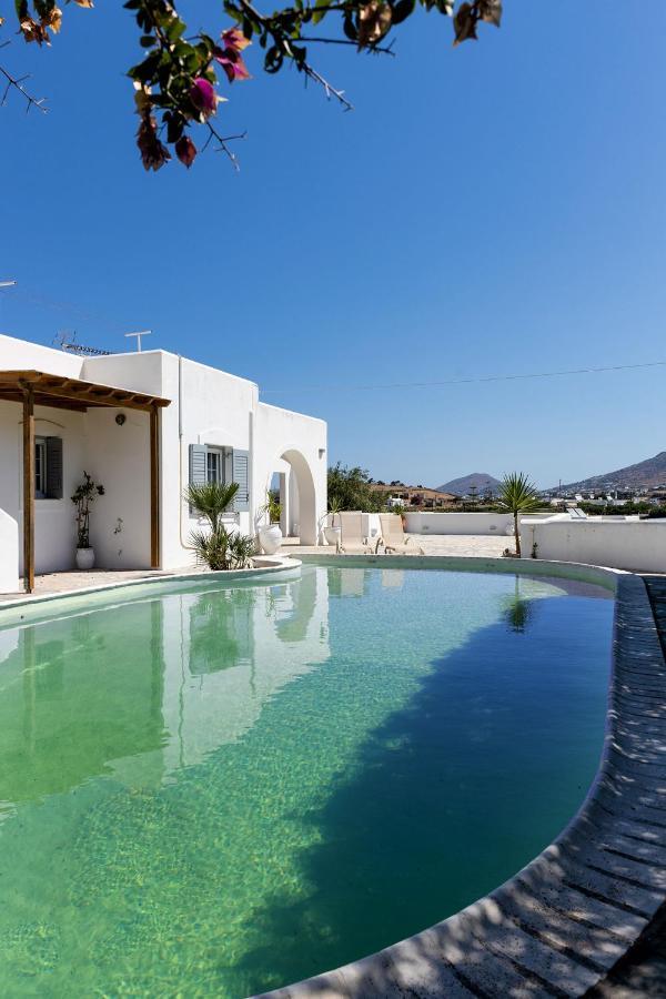 Daphne'S Lux Villa Paraspori  ภายนอก รูปภาพ